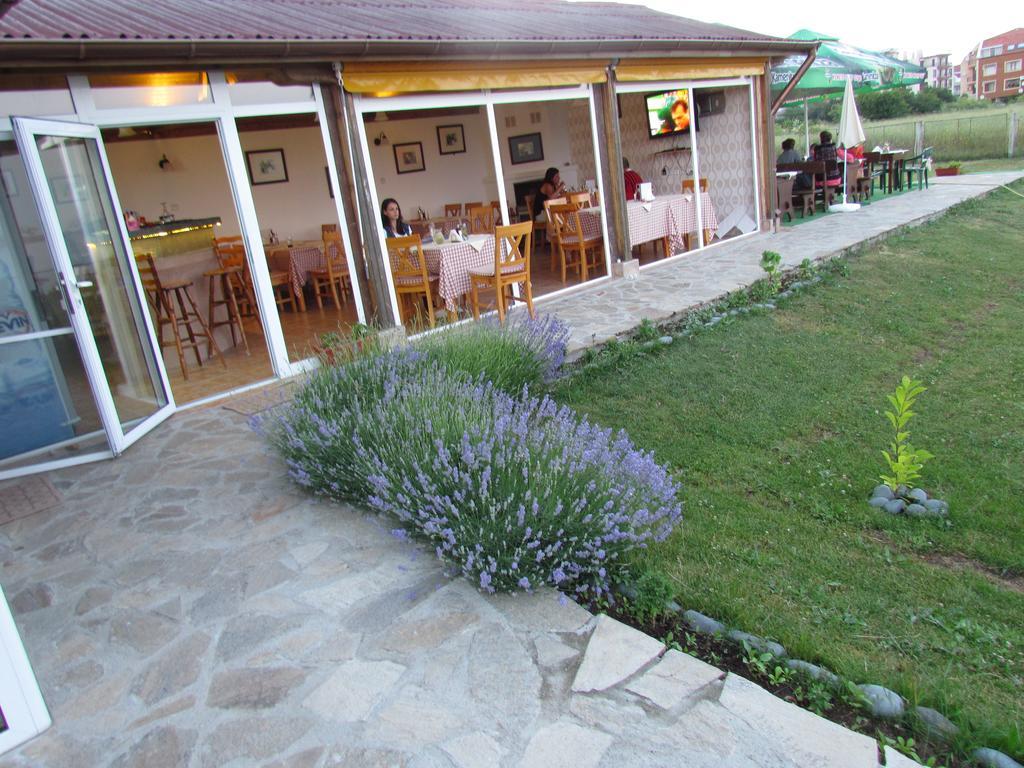 Villas And Bungalows Panorama Tschernomorez Exterior foto